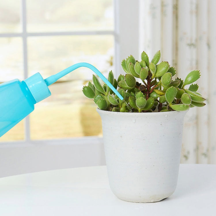 DSH-03 Portable Watering Sprinkler Bottle Squeeze Watering Sprinkler, Random Color Delivery