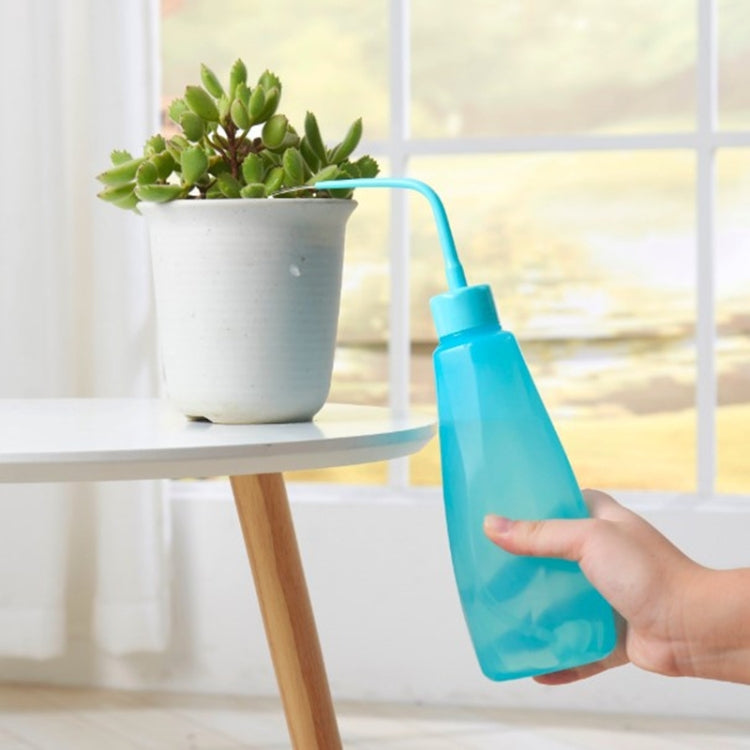 DSH-03 Portable Watering Sprinkler Bottle Squeeze Watering Sprinkler, Random Color Delivery