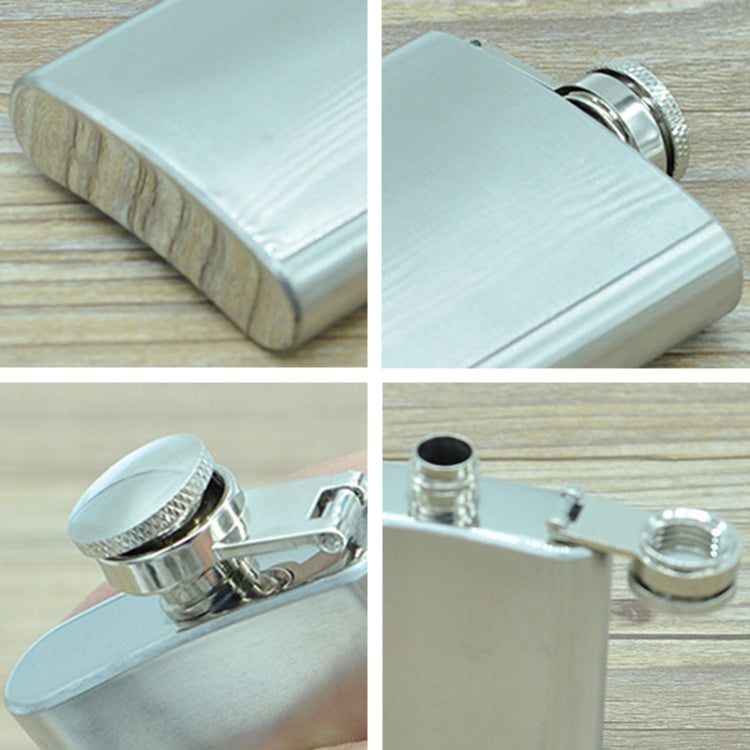 100ml(3.5oz)  Pocket Flagon Outdoor Sports Flat Liquor Flask Camping Ultralight Portable Wearproof Wine Pot(Silver)