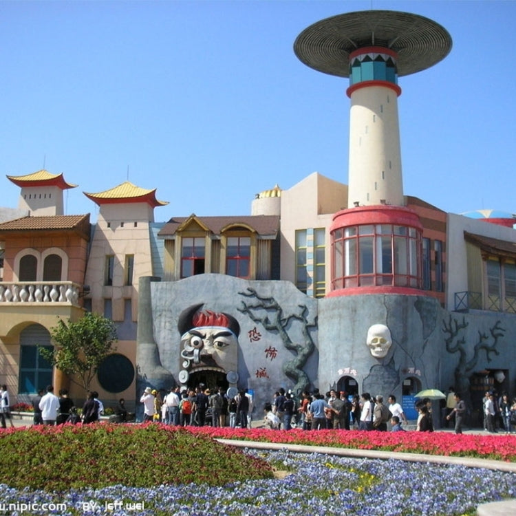 Halloween Party Essentials Skull Collection Crawling Zombie Ghost Skull