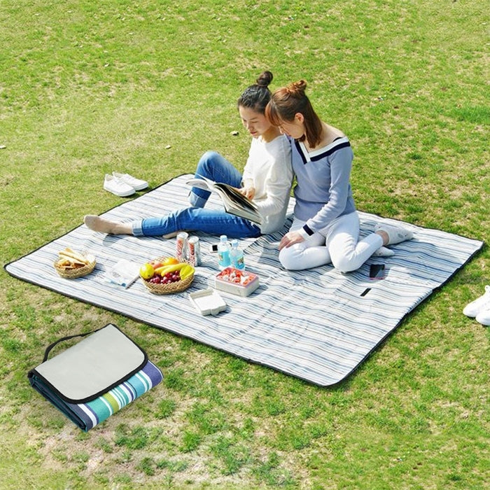 600D Waterproof Oxford Foldable Cloth Outdoor Beach Camping Mat Picnic Blanket, Size: 150*150cm, Random Color Delivery