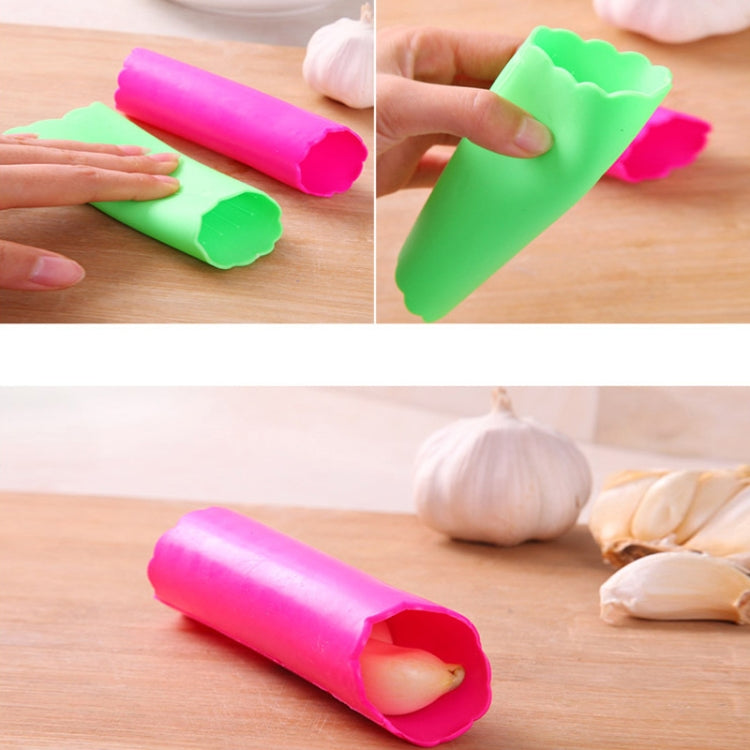 5 PCS Soft Resin Tube Shaped Reusable Magic Handheld Rolling Garlic Peeler Kitchen Tools (Random Color Delivery)