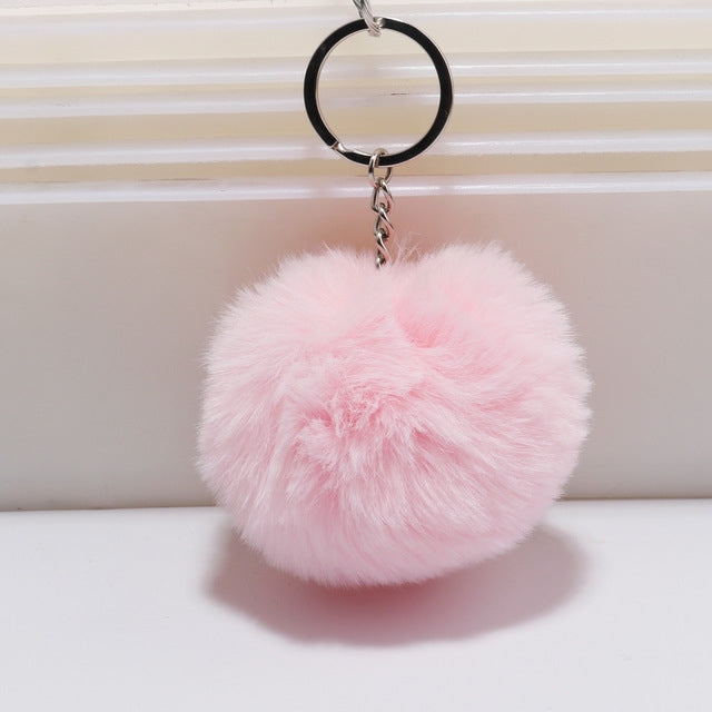 Simple Key Chain Fur Ball Pompon Keychain Pompom Artificial Rabbit Fur Animal Keychains for Woman Car Bag Key Rings
