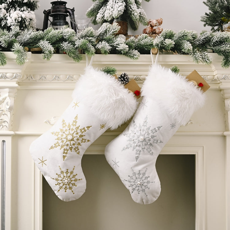 Christmas Decorations Flannel Pearl Snowflake Christmas Socks Plush Christmas Socks Gift Socks