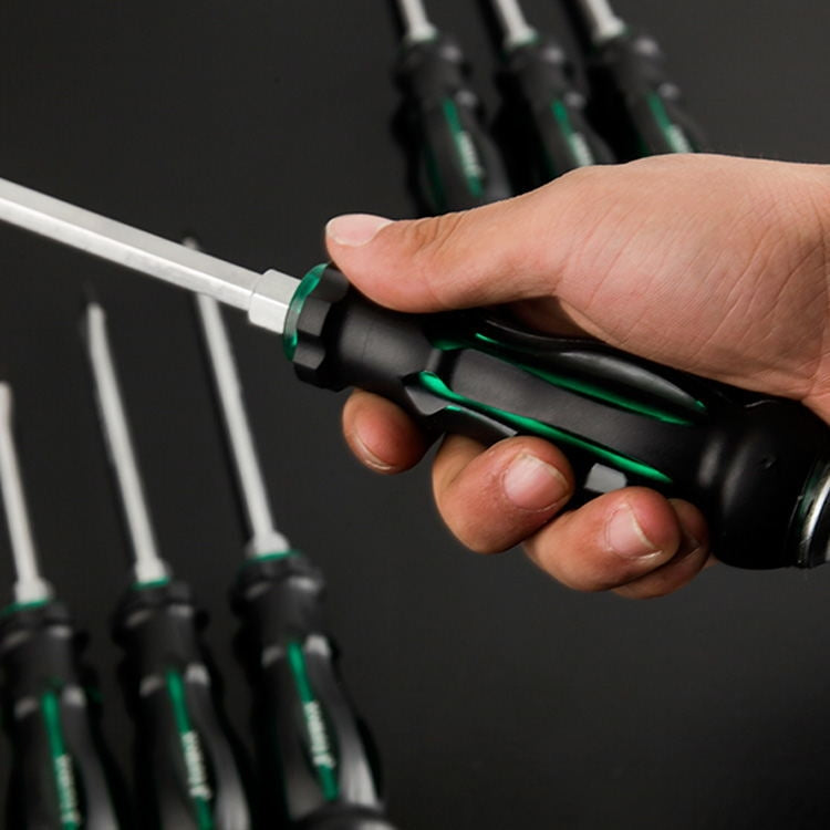 7 PCS / Set Knocking Screwdriver Oil-Resistant Through-Core Screwdriver Home Auto Repair Screwdriver, Color Random Deilvery