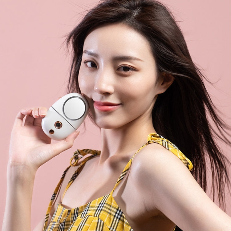 Q801A  Makeup Mirror Spray Moisturizing Device