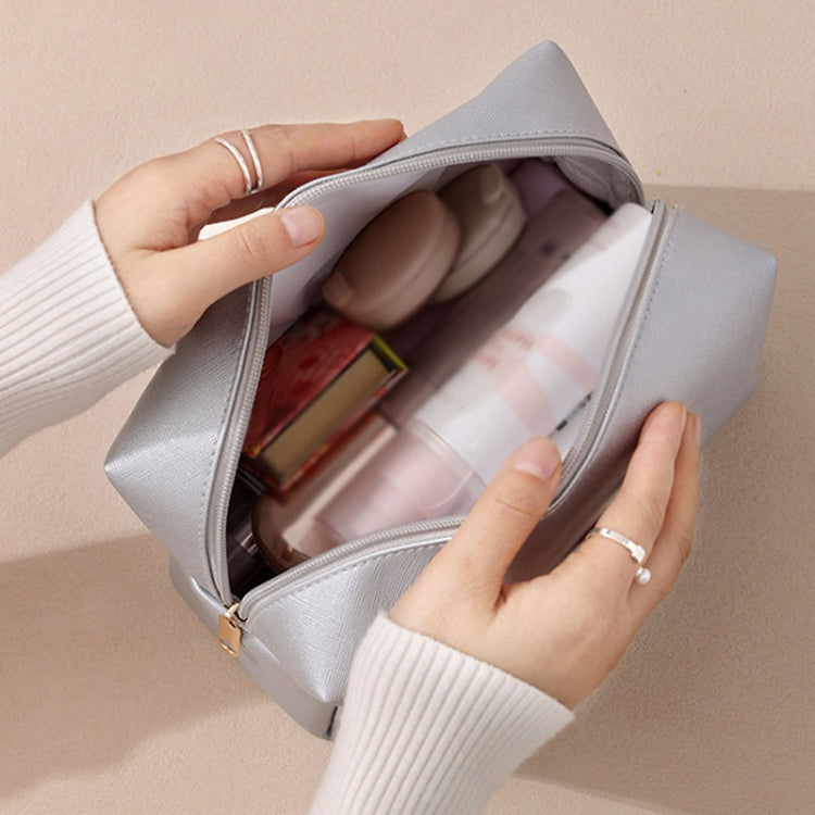 Simple Travel Large Capacity Cosmetic Bag Lipstick Toiletries Storage Bag